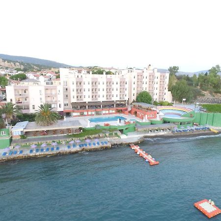 Hotel Leon فوكا المظهر الخارجي الصورة