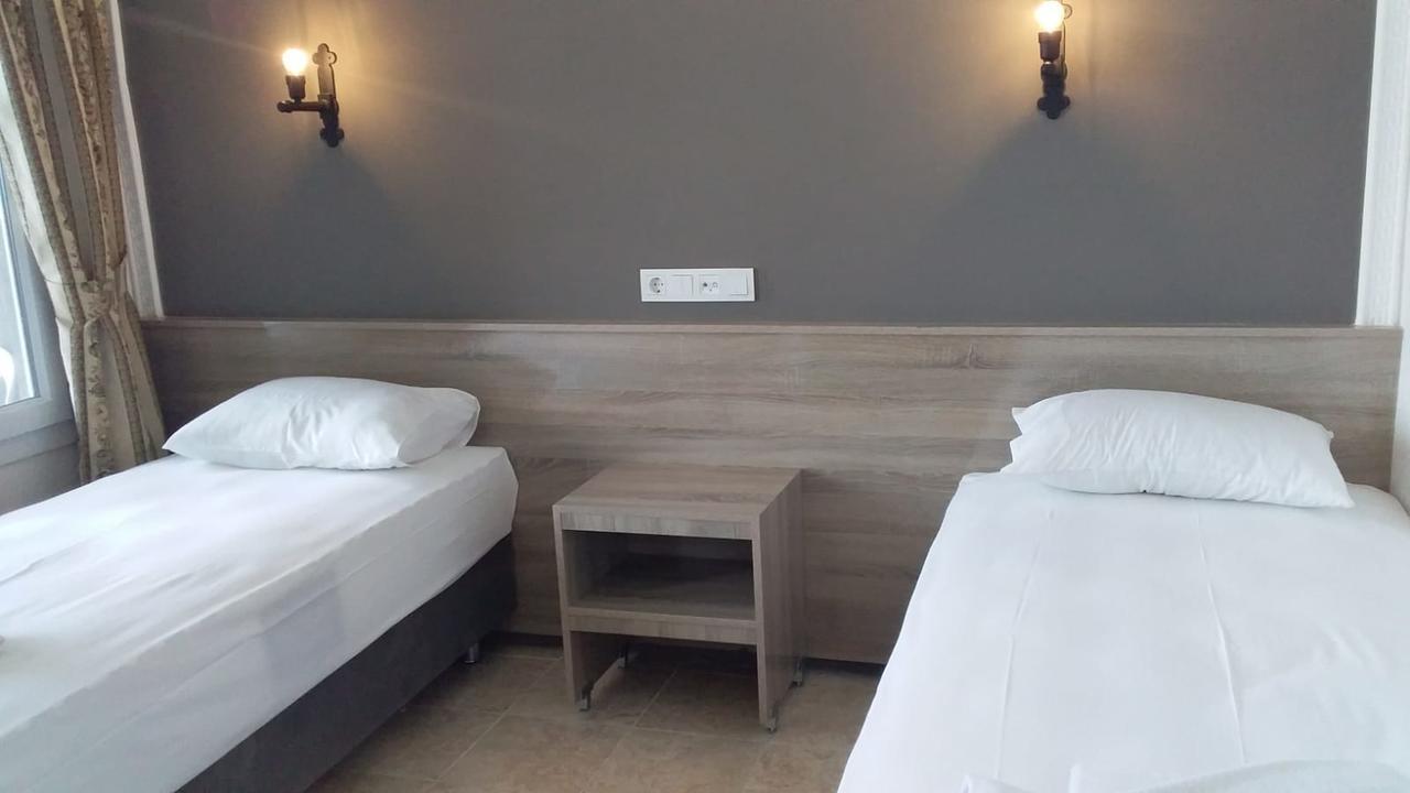 Hotel Leon فوكا المظهر الخارجي الصورة