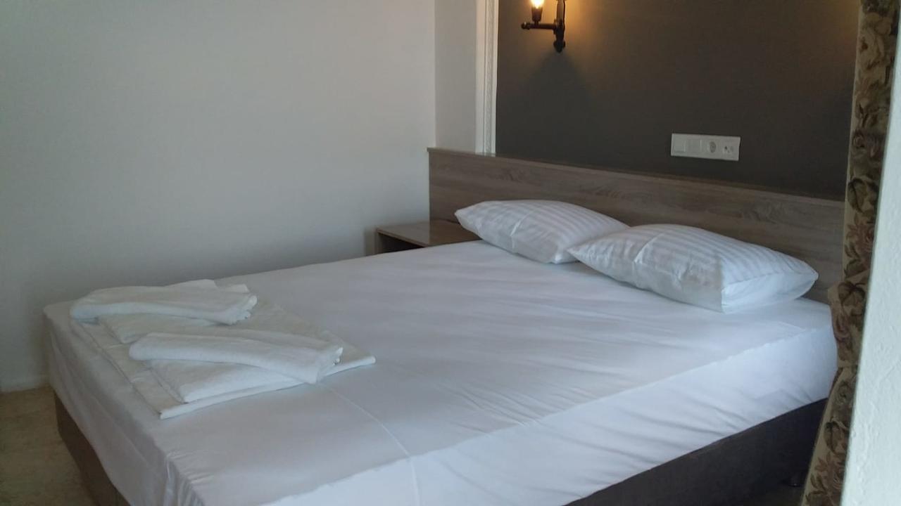Hotel Leon فوكا المظهر الخارجي الصورة