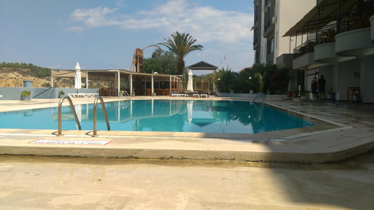 Hotel Leon فوكا المظهر الخارجي الصورة