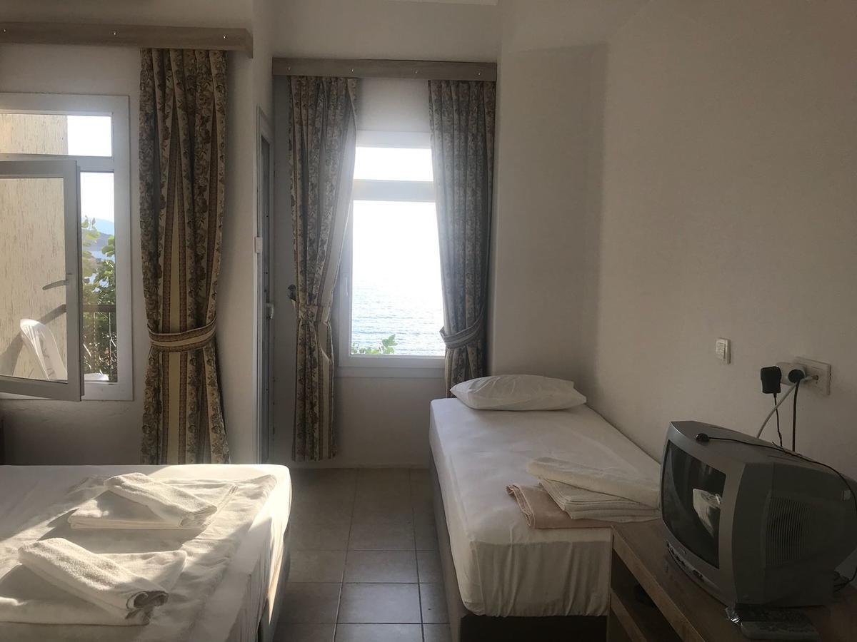 Hotel Leon فوكا المظهر الخارجي الصورة