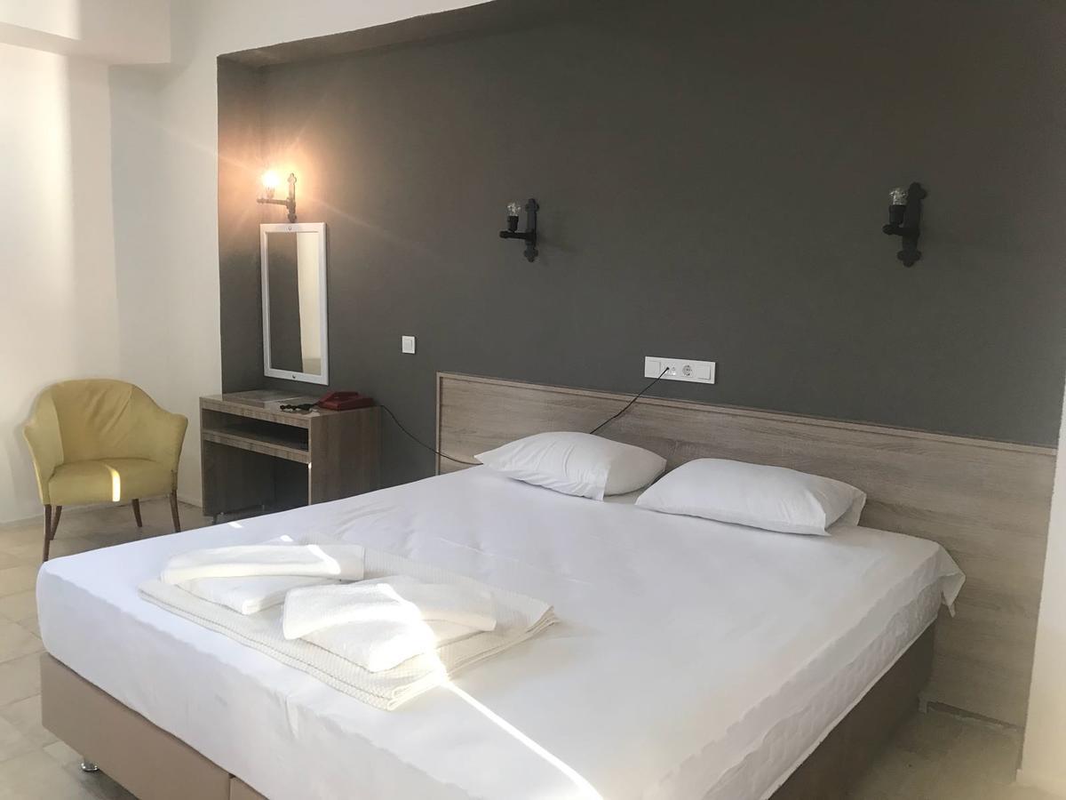Hotel Leon فوكا المظهر الخارجي الصورة