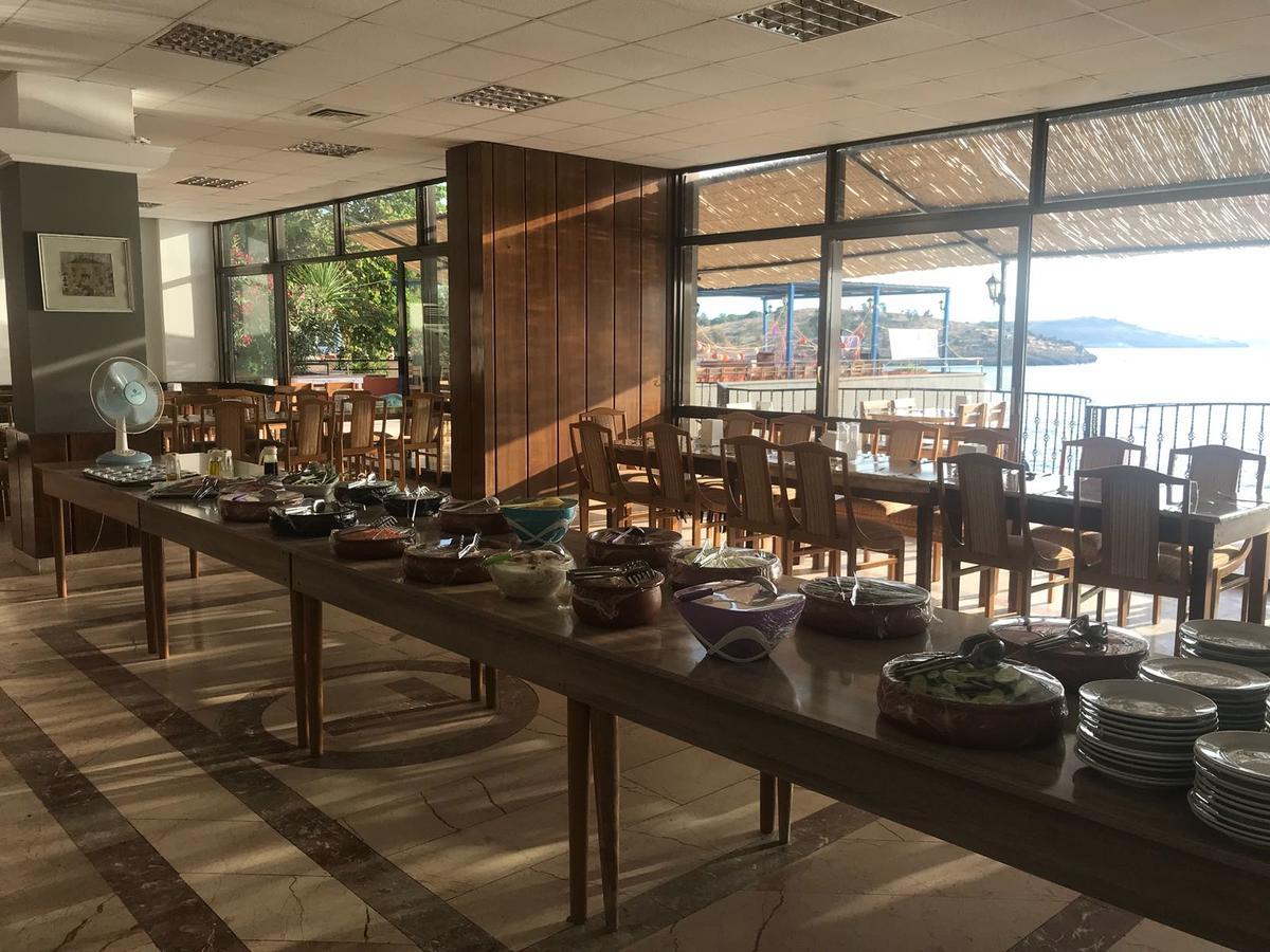 Hotel Leon فوكا المظهر الخارجي الصورة